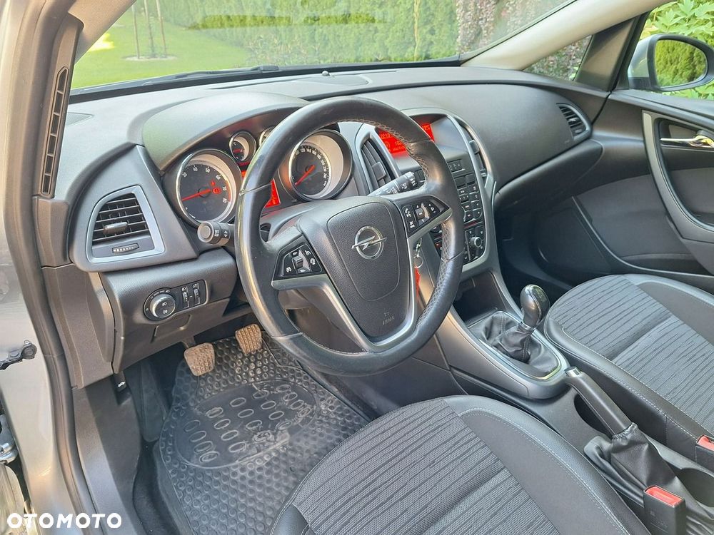Opel Astra 1.4 T Edition 150 - 8