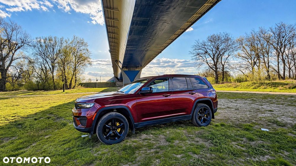 Jeep Grand Cherokee - 4