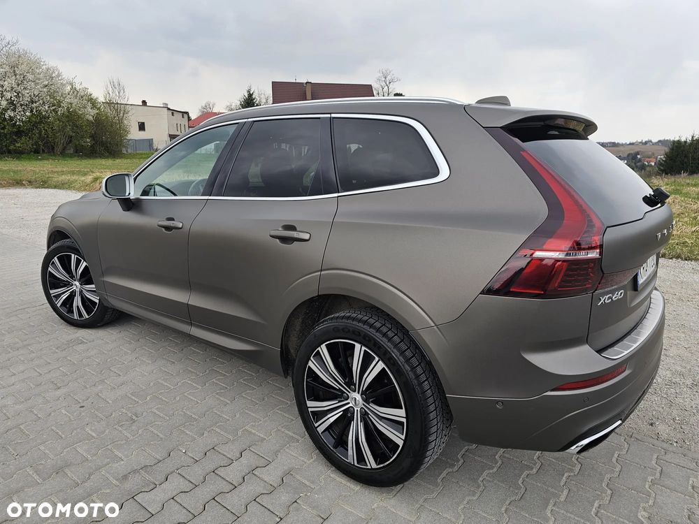 Volvo XC 60 T6 AWD Geartronic RDesign - 8