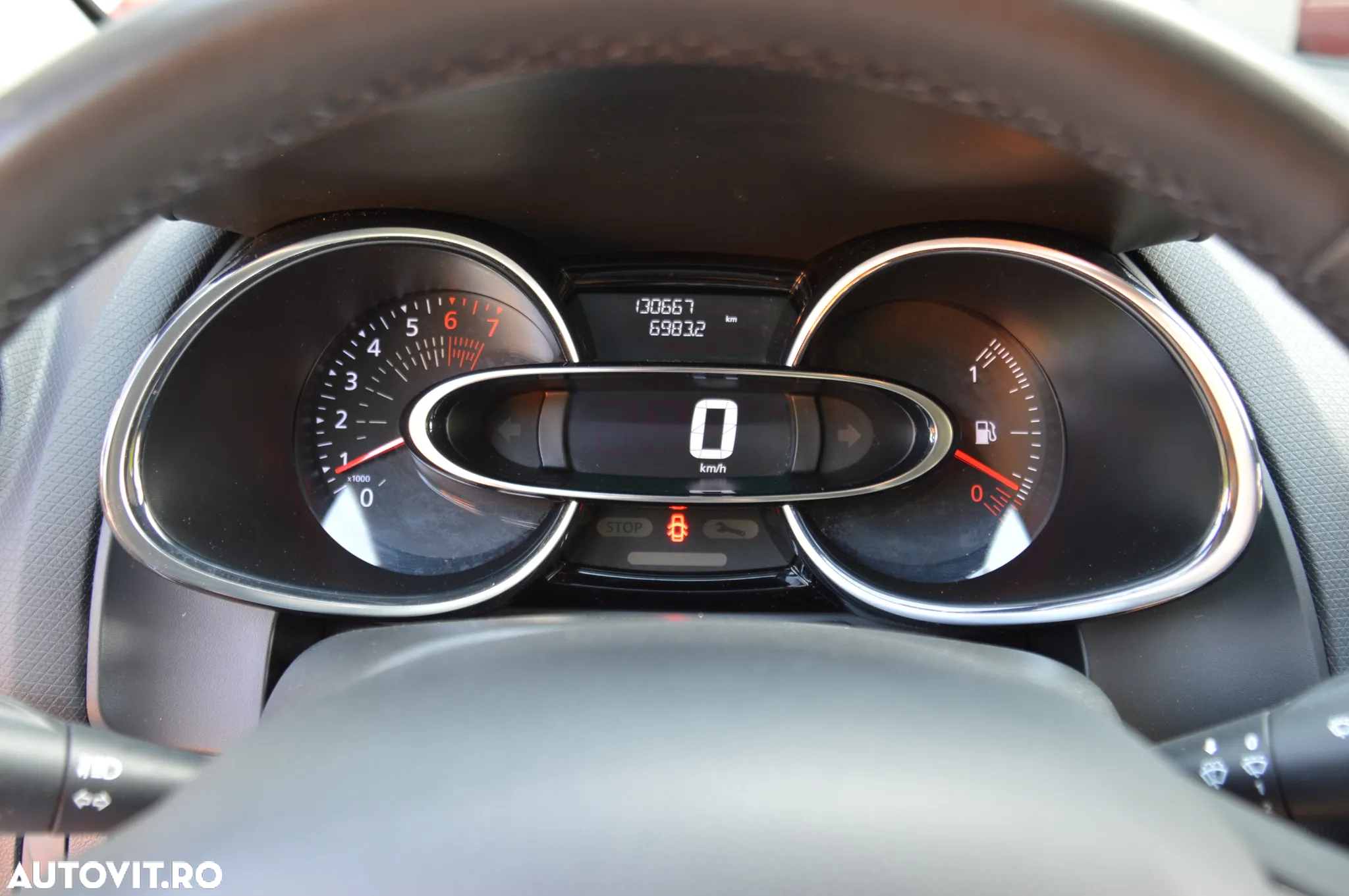 Renault Clio TCe 90 ZEN - 21