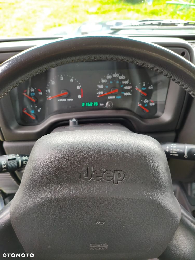 Jeep Wrangler - 9
