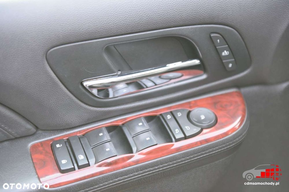 Cadillac Escalade - 17
