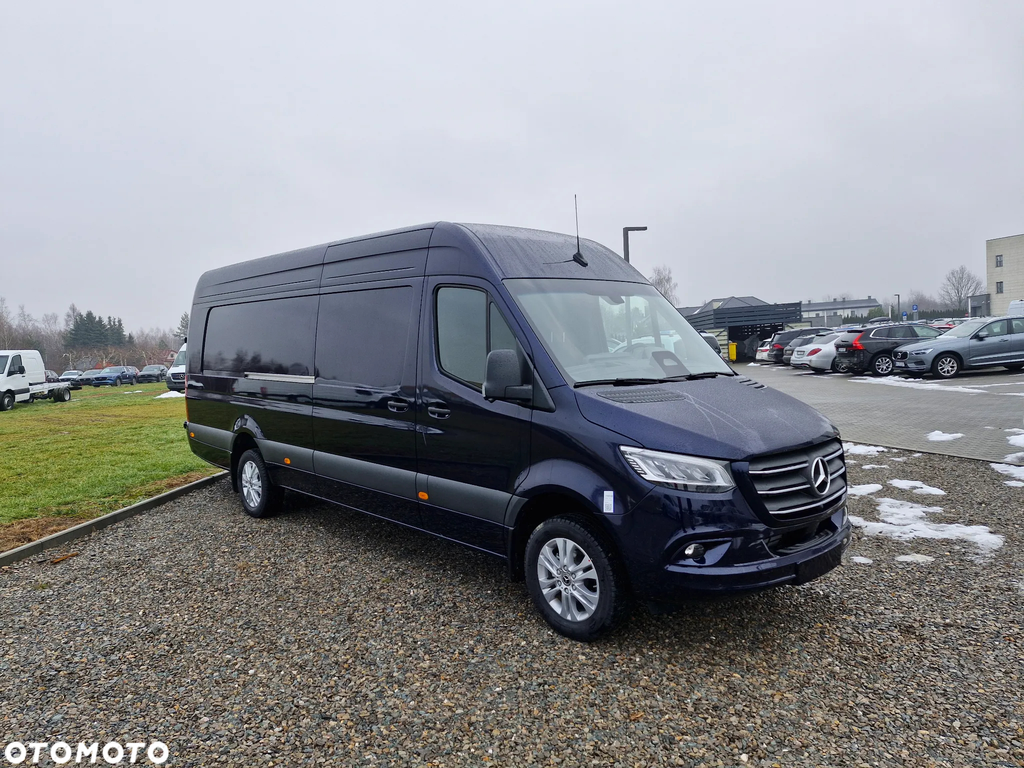 Mercedes-Benz Sprinter 319 - 3