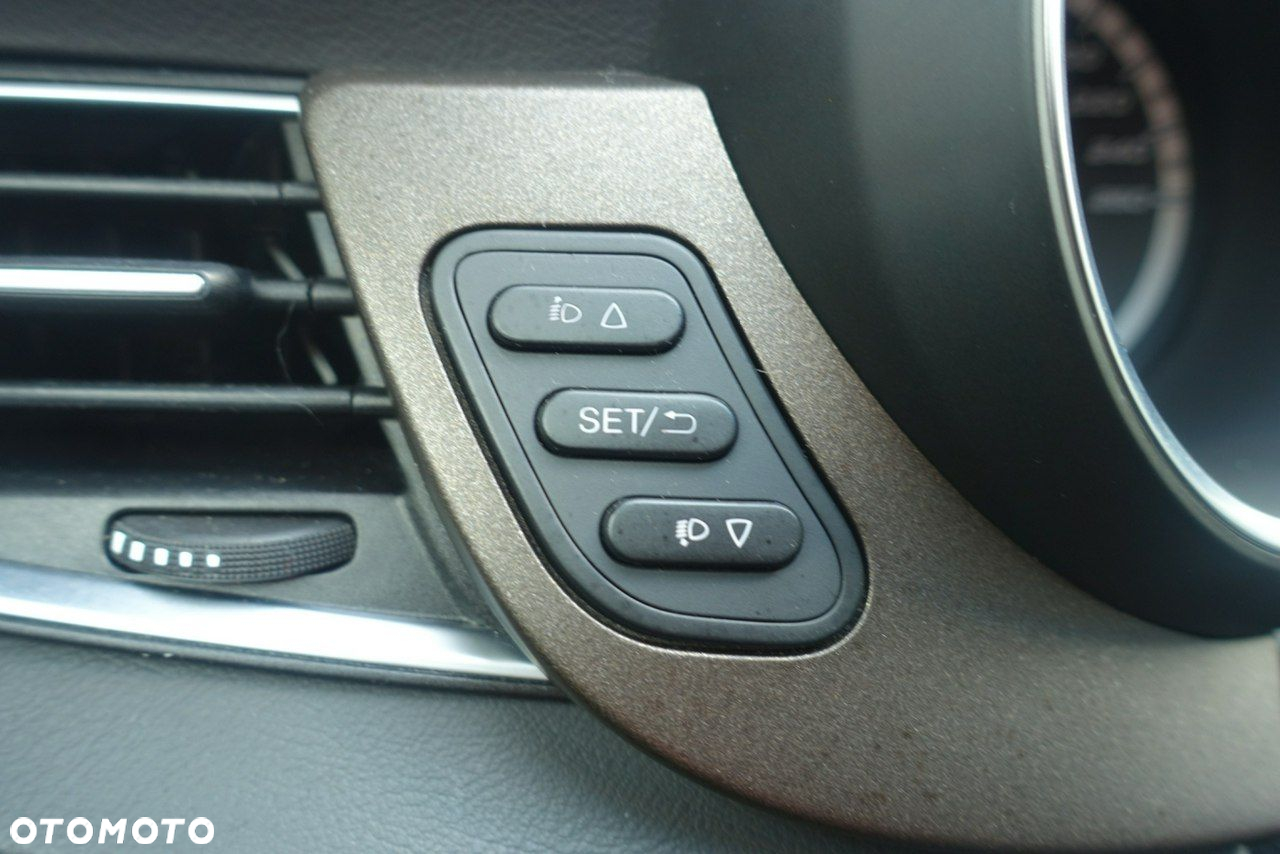 Alfa Romeo Giulietta - 33