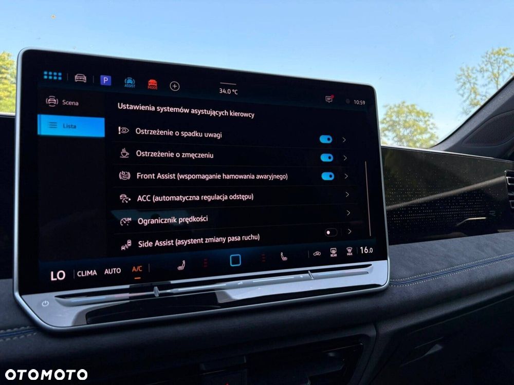 Volkswagen Tiguan - 18