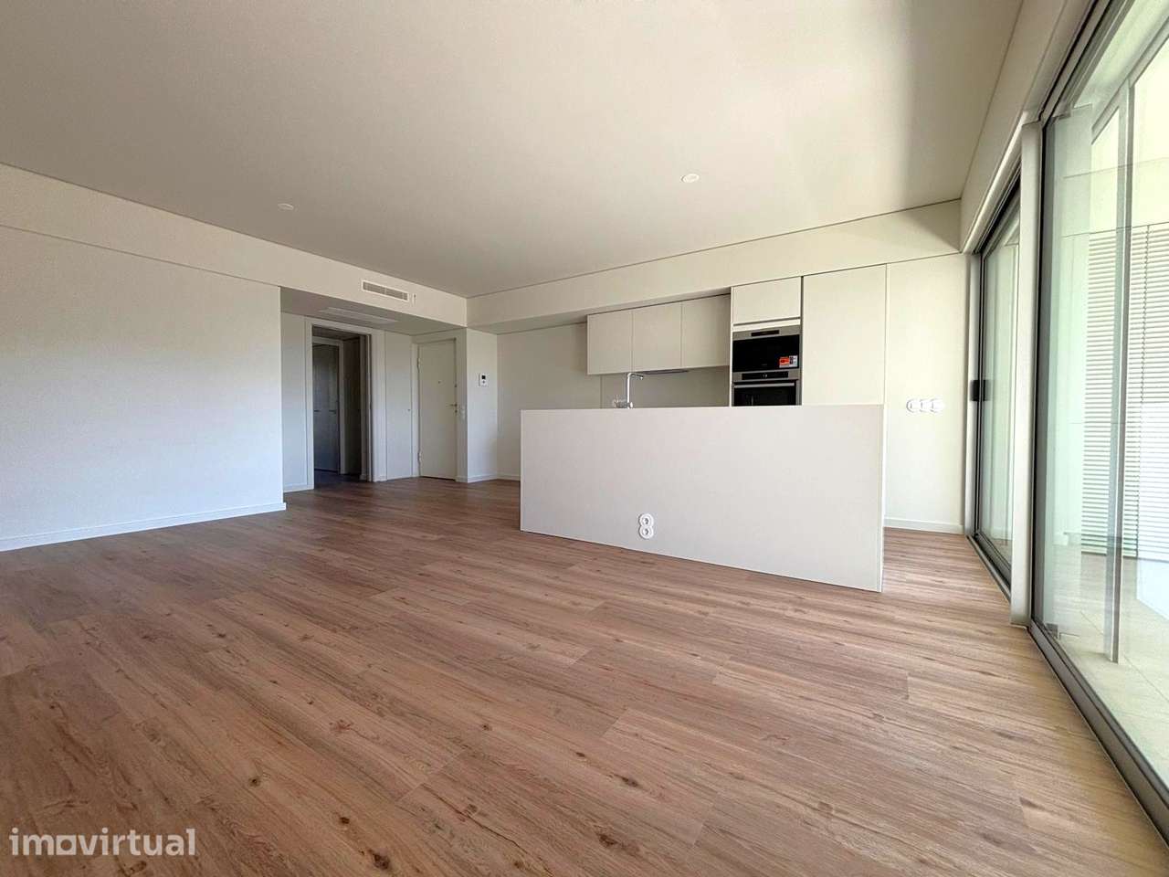 T2 NOVO no 6.º Andar c/ Varanda Sul/Poente, Garagem e Arrumo em Ramald - Grande imagem: 5/16