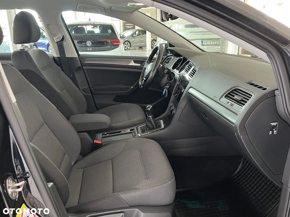 Volkswagen Golf VII 1.6 TDI BMT Comfortline - 18