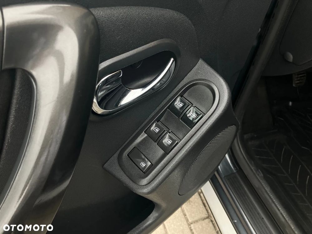 Dacia Duster 1.2 TCe Prestige - 28