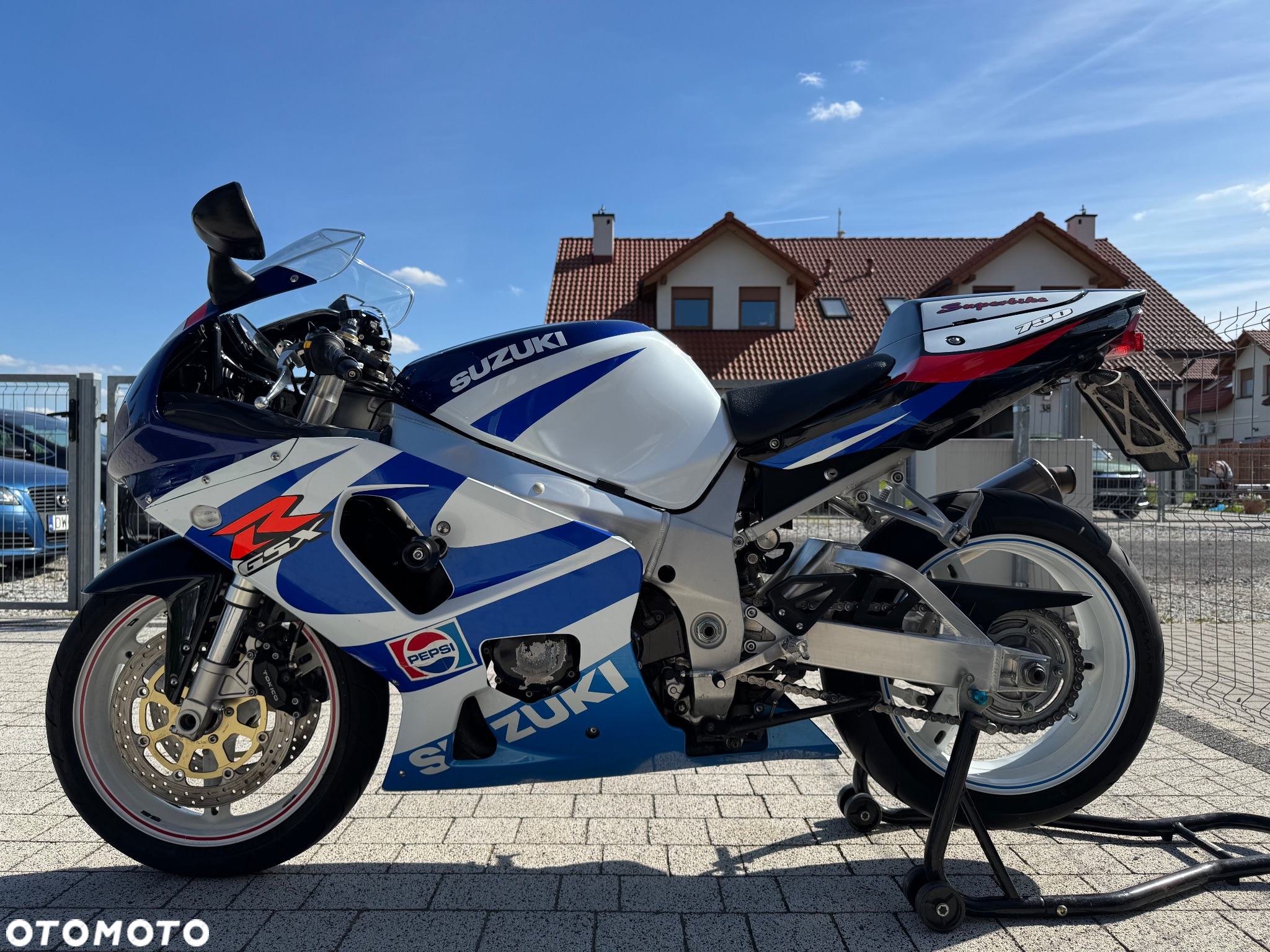 Suzuki GSX-R - 2