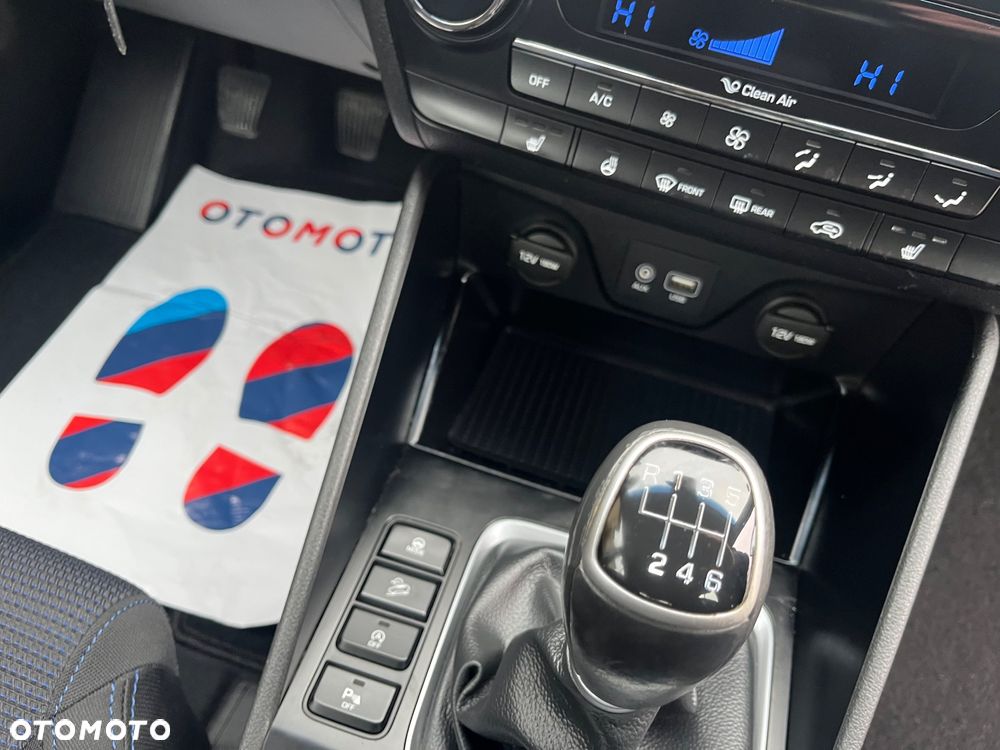 Hyundai Tucson blue 1.7 CRDi 2WD Intro Edition - 27