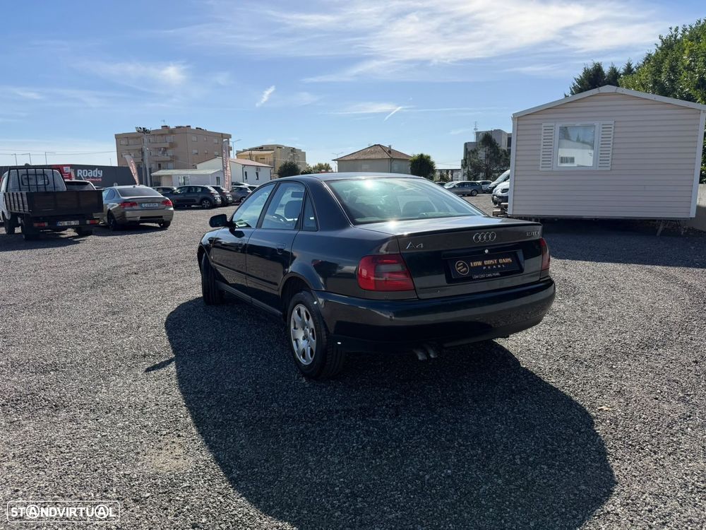 Audi A4 1.9 TDI Confort - 5