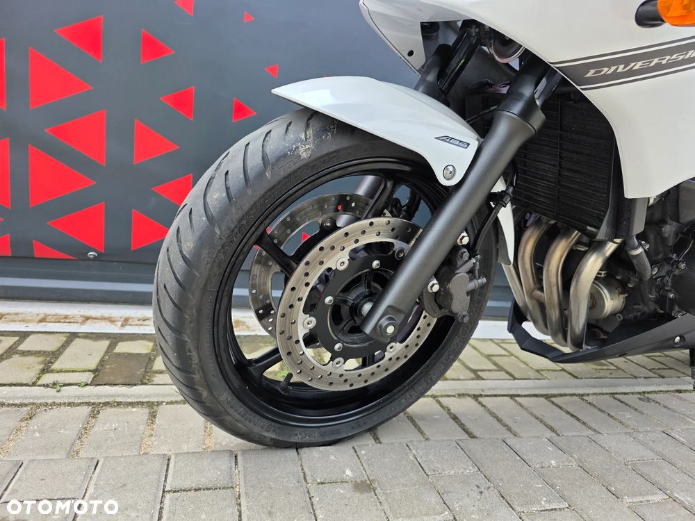 Yamaha XJ - 13