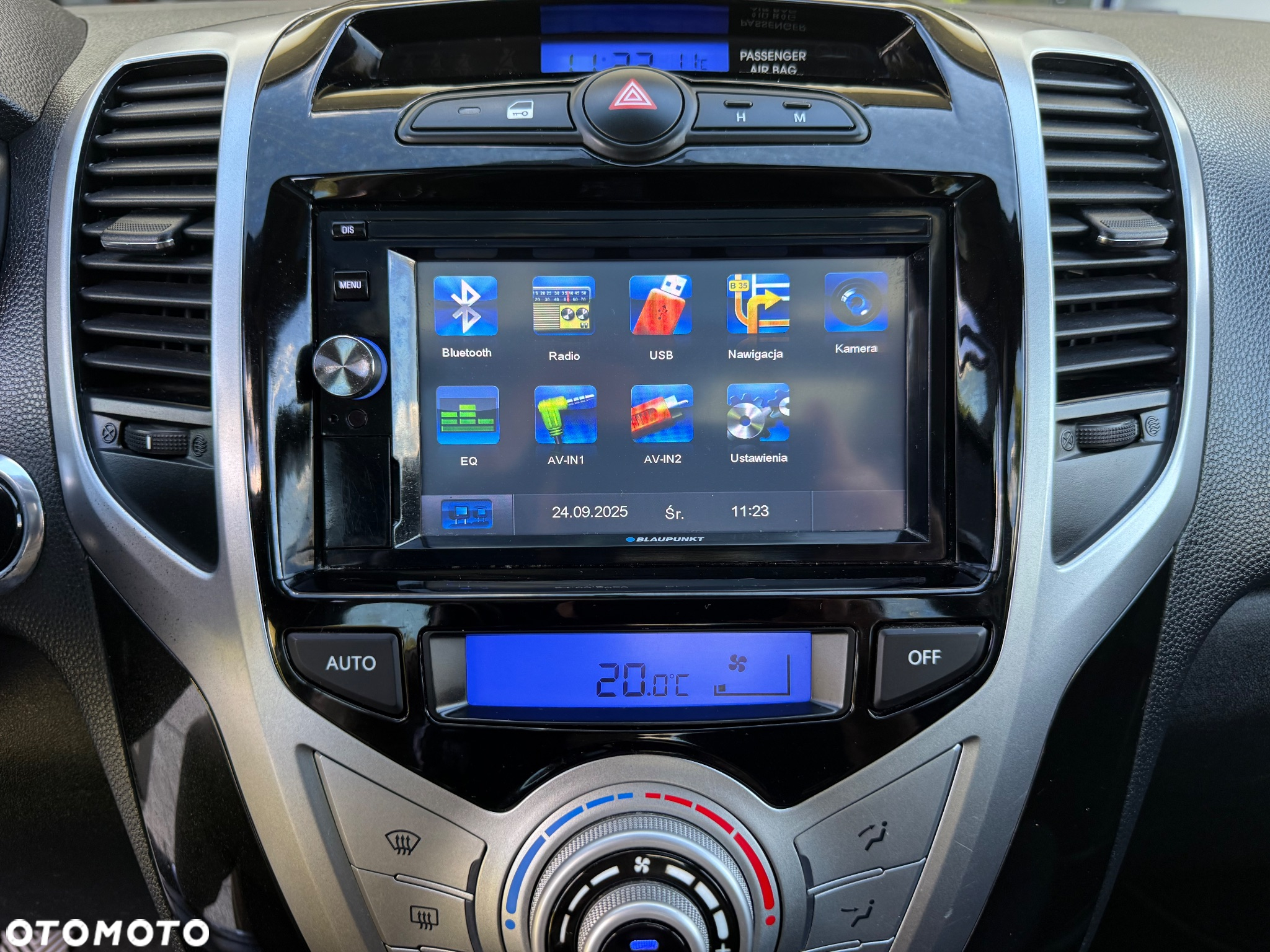 Hyundai ix20 1.6 CRDi blue YES Plus - 12