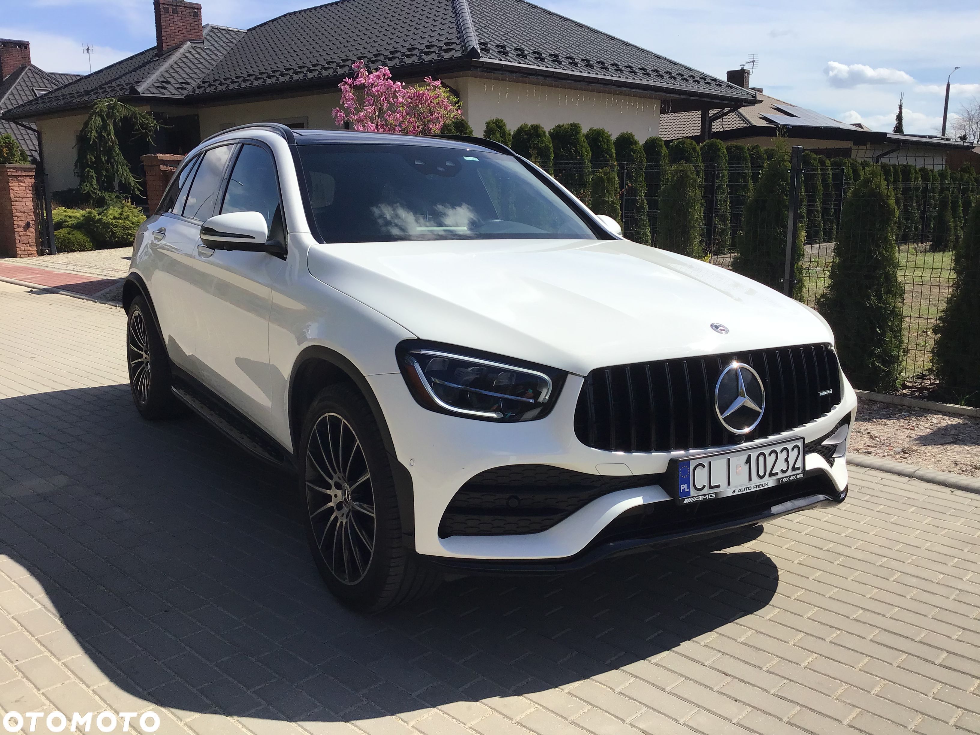 Mercedes-Benz GLC 300 4Matic 9G-TRONIC AMG Line Plus - 1
