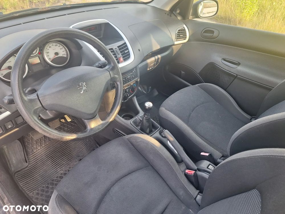 Peugeot 206 - 8