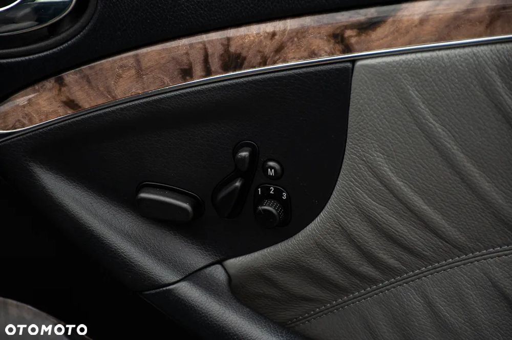 Mercedes-Benz CLK 350 7G-TRONIC Avantgarde - 36