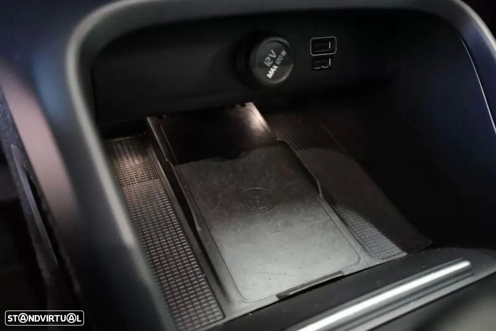 Volvo XC 40 1.5 T5 PHEV Momentum Plus - 51