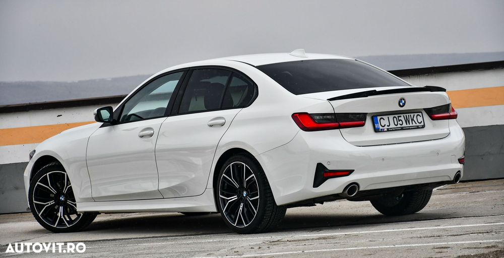 BMW Seria 3 320d - 4