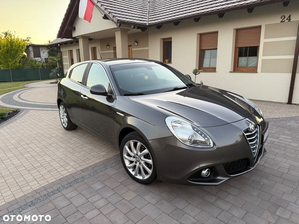 Alfa Romeo Giulietta - 2