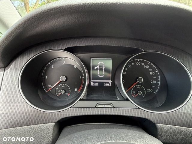 Volkswagen Golf - 9