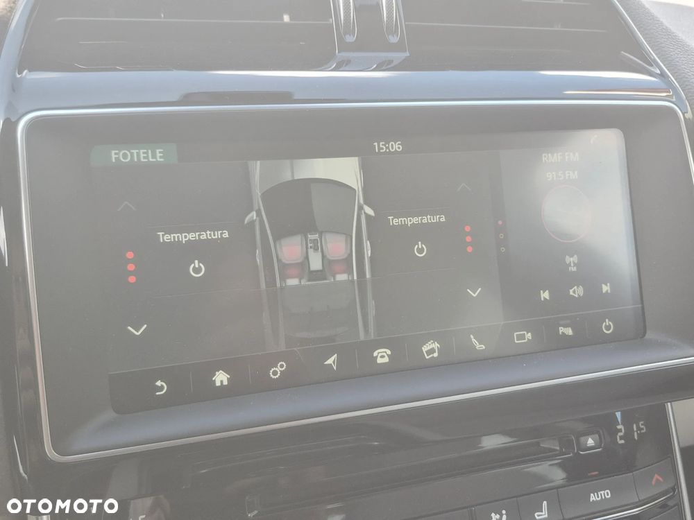 Jaguar XE 2.0 T Pure - 22