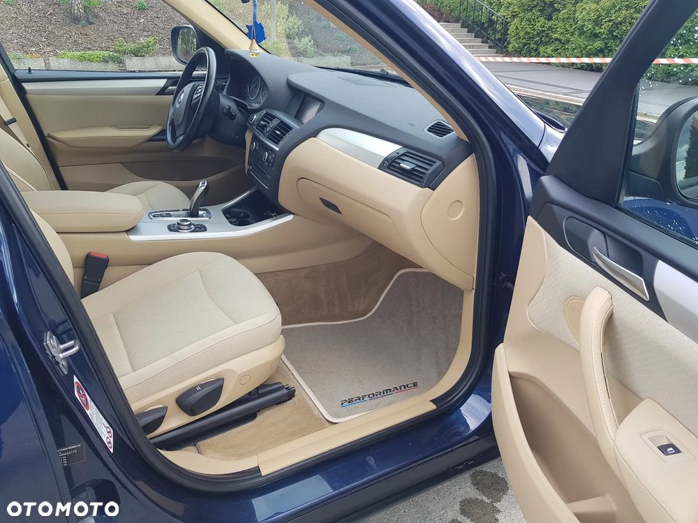 BMW X3 xDrive20d - 11