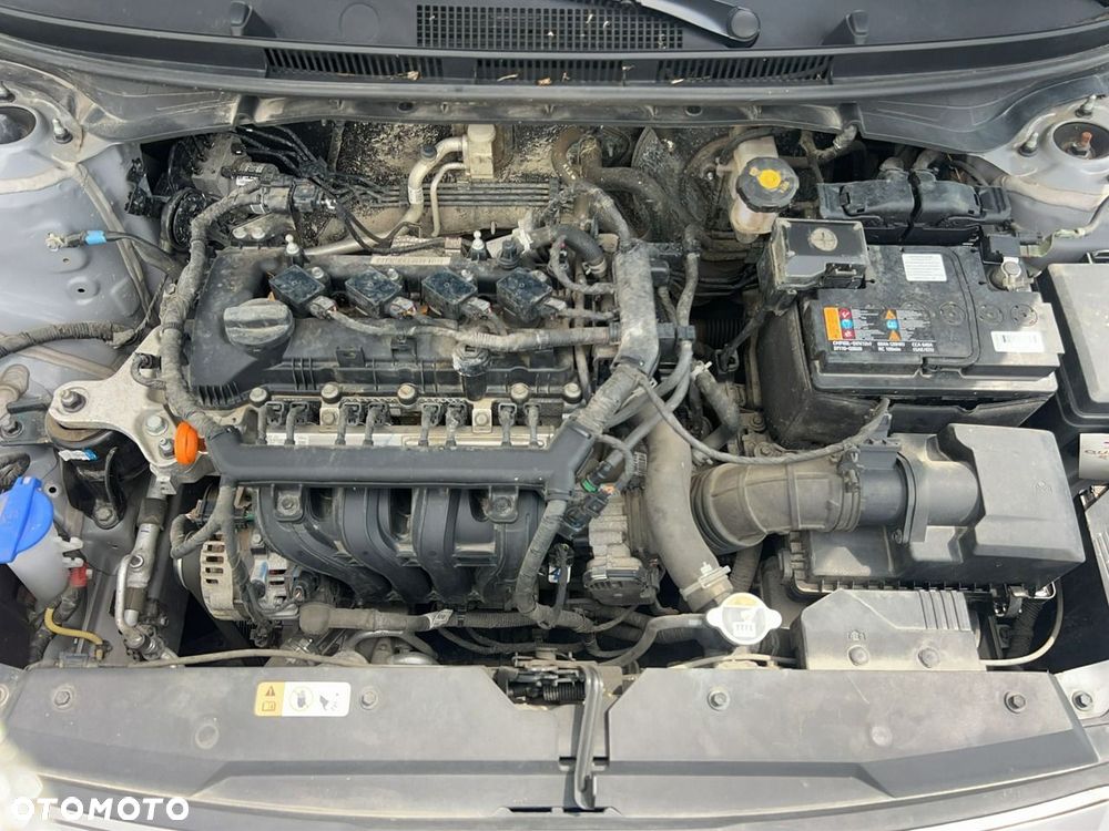 Hyundai i20 - 24