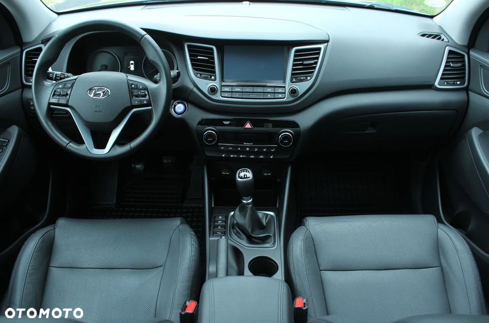 Hyundai Tucson blue 1.7 CRDi 2WD Style - 18