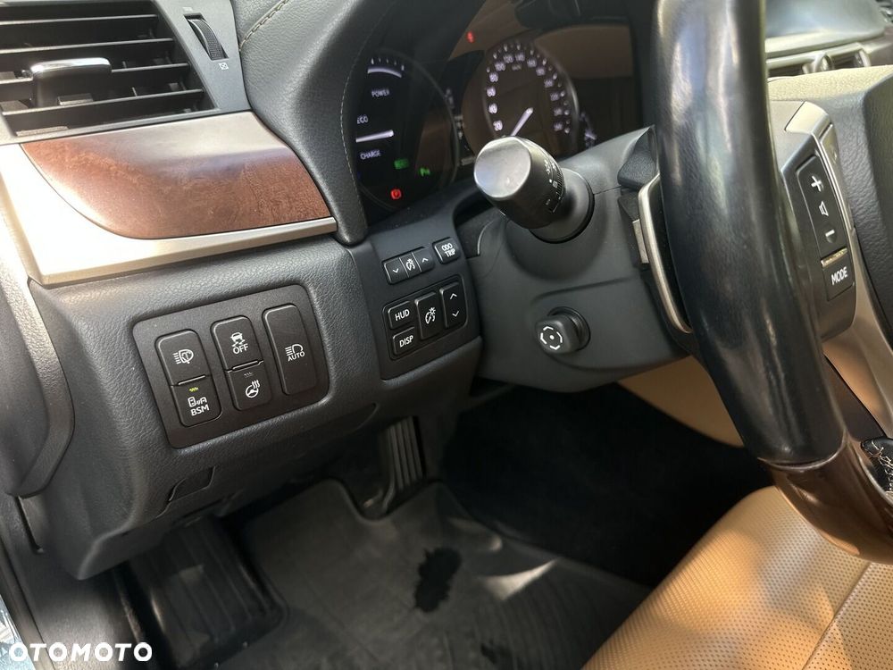 Lexus GS 300h Prestige - 12