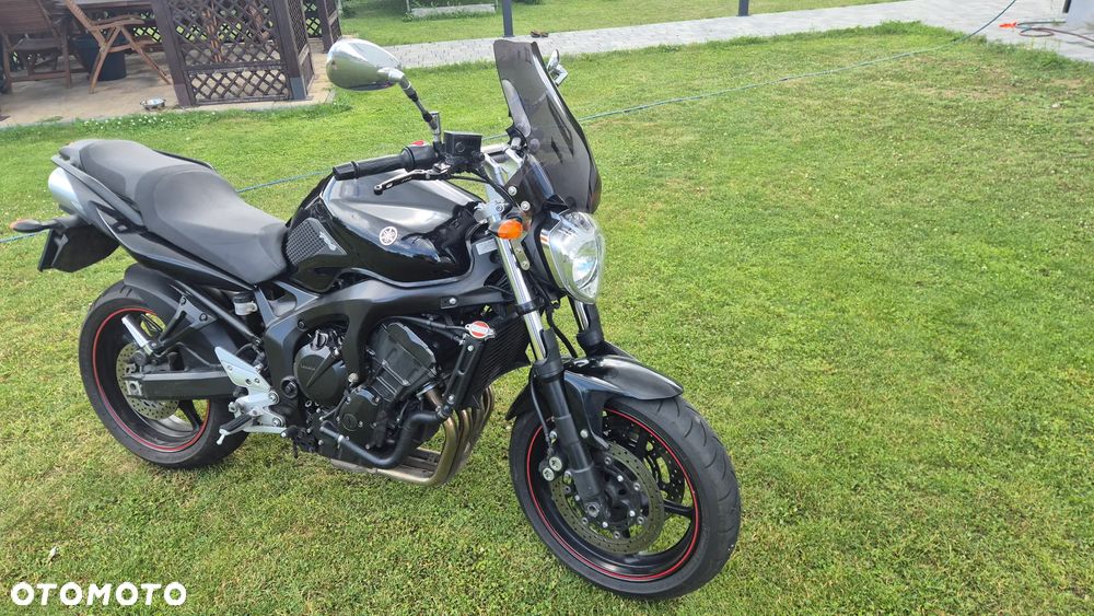 Yamaha FZ6 - 1