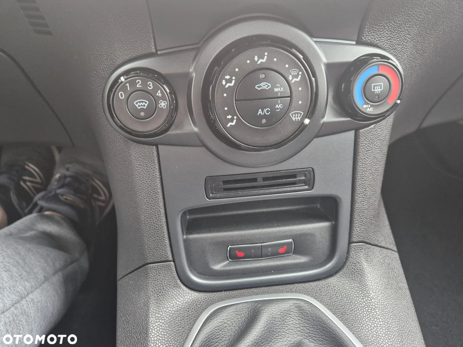 Ford Fiesta - 9
