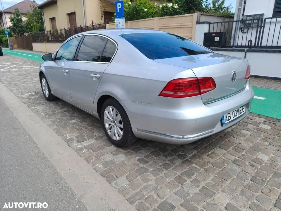 Volkswagen Passat 2.0 TDI BlueMotion Tehnology DSG Comfortline - 5