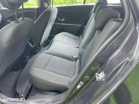 Renault Megane 1.5 dCi Expression - 9