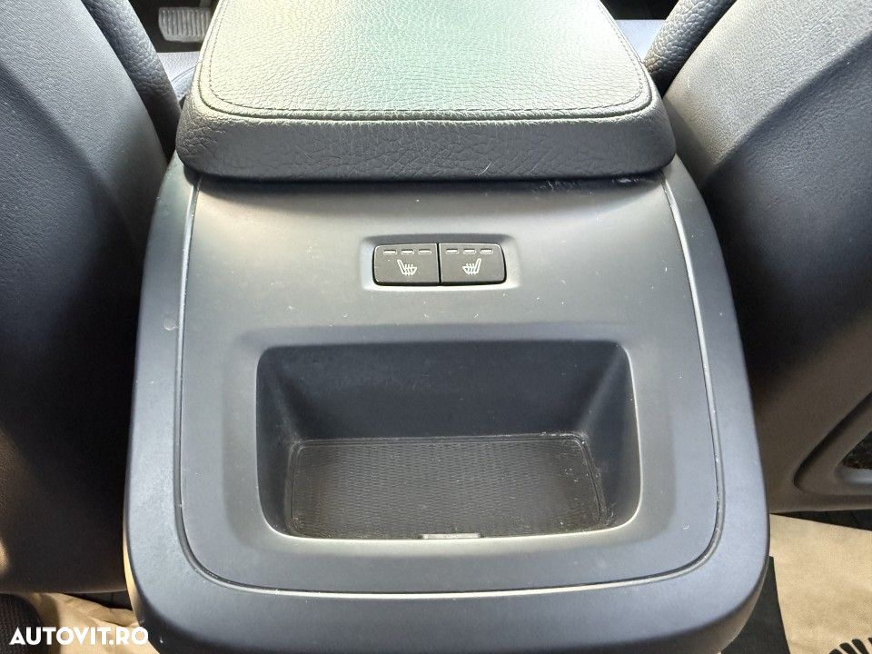 Volvo V90 Cross Country D4 AWD Geartronic - 31