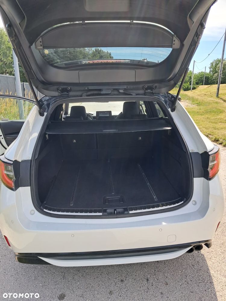 Toyota Corolla 2.0 Hybrid GR Sport - 12