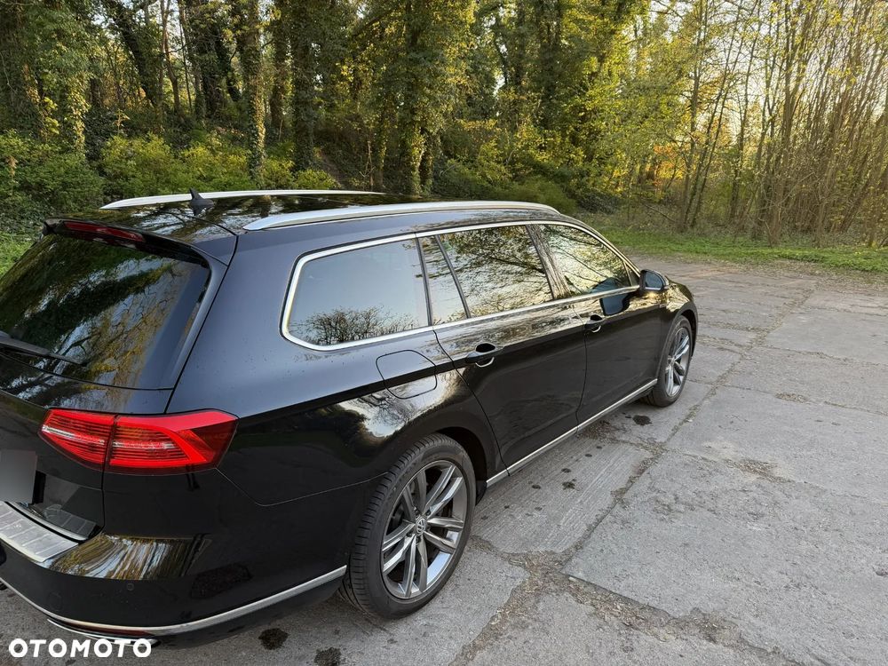 Volkswagen Passat - 4