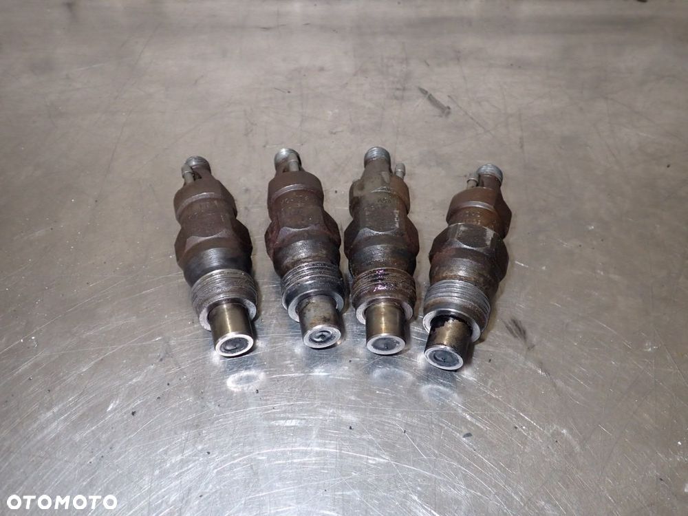 WTRYSK PEUGEOT 205 1.8 KCA17S42 - 1