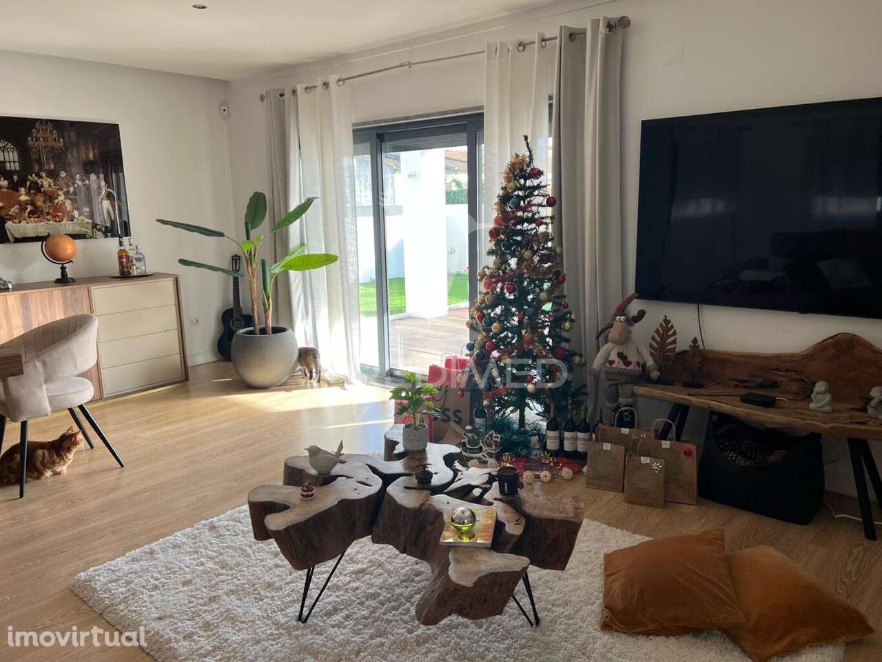 Moradia V4 com garagem em Santo António da Charneca - Grande imagem: 4/24