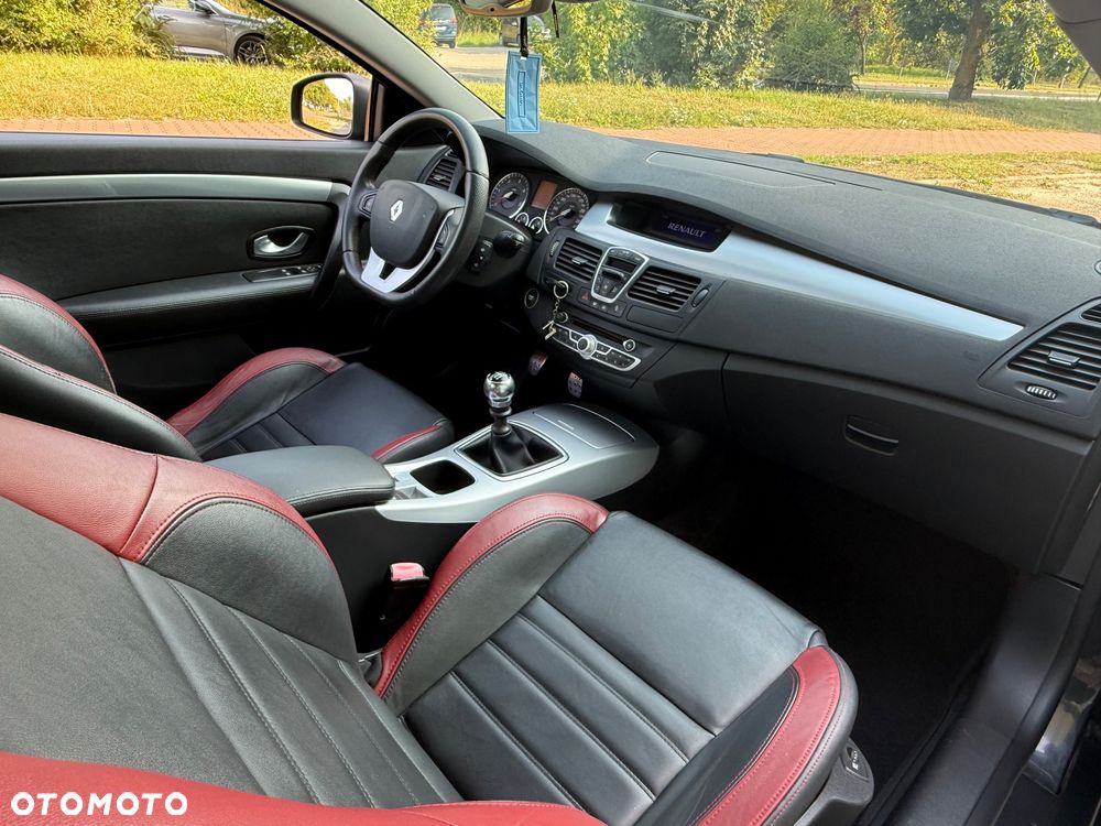Renault Laguna 2.0 dCi GT - 12