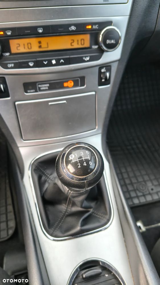 Toyota Avensis 2.0 D-4D Edition - 9