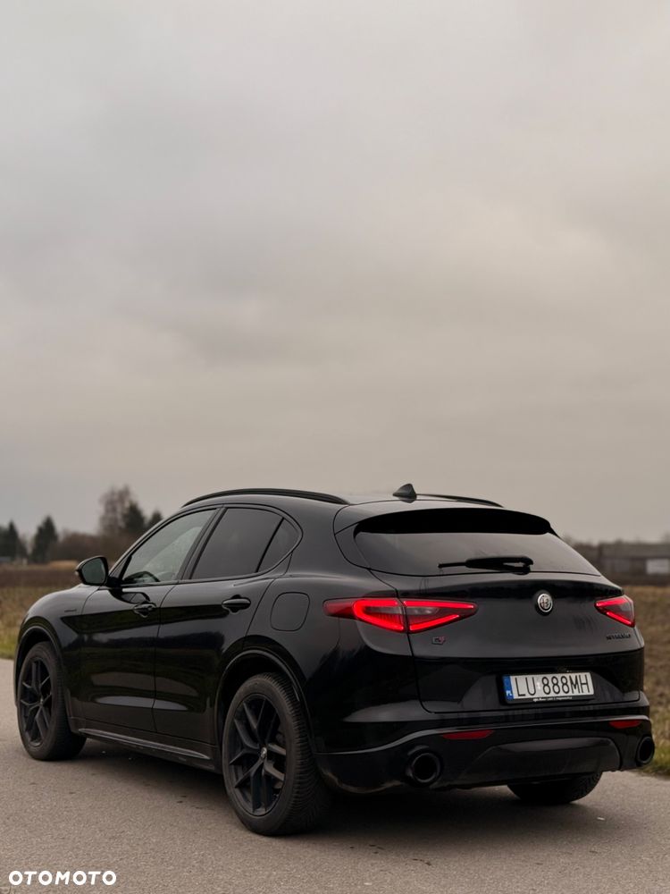 Alfa Romeo Stelvio 2.0 Turbo Veloce TI Q4 - 10