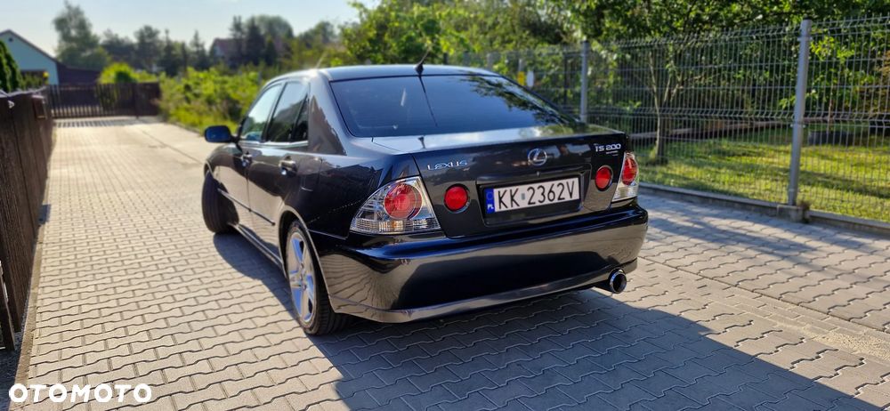 Lexus IS 200 - 8