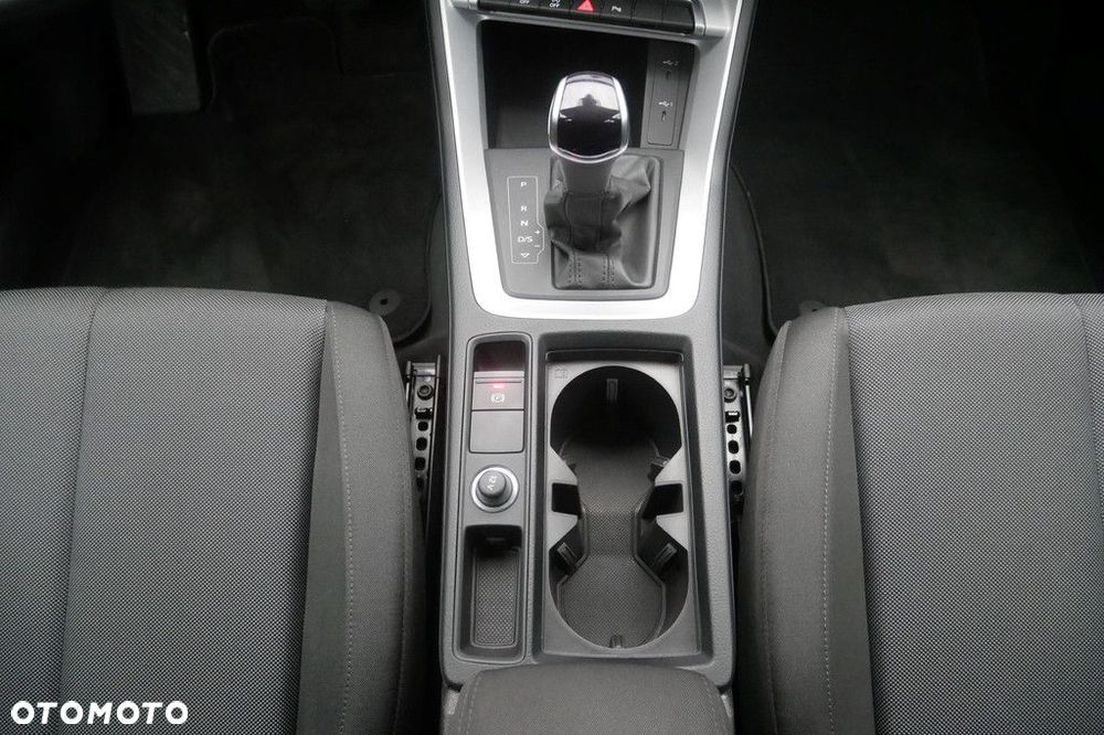 Audi Q3 - 11