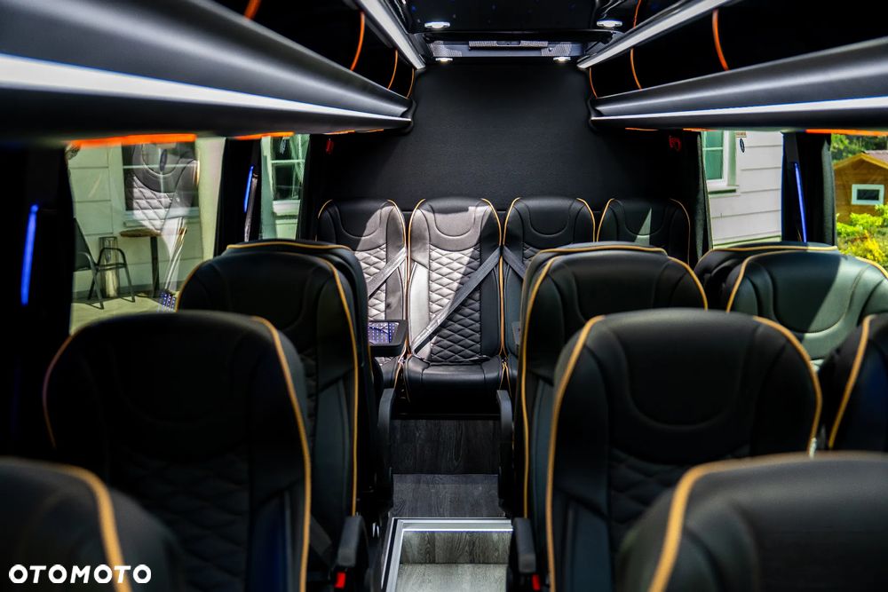 Mercedes-Benz Sprinter - 6