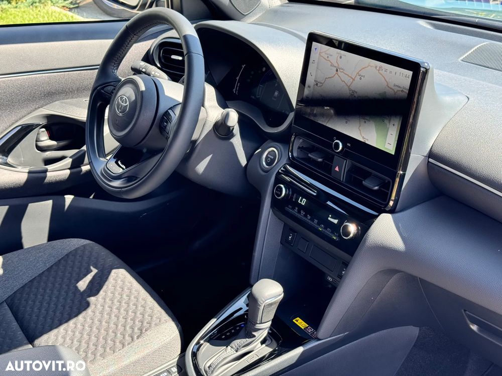 Toyota Yaris Cross 1.5 VVT-i HSD 116 4x2 HEV Dynamic - 21