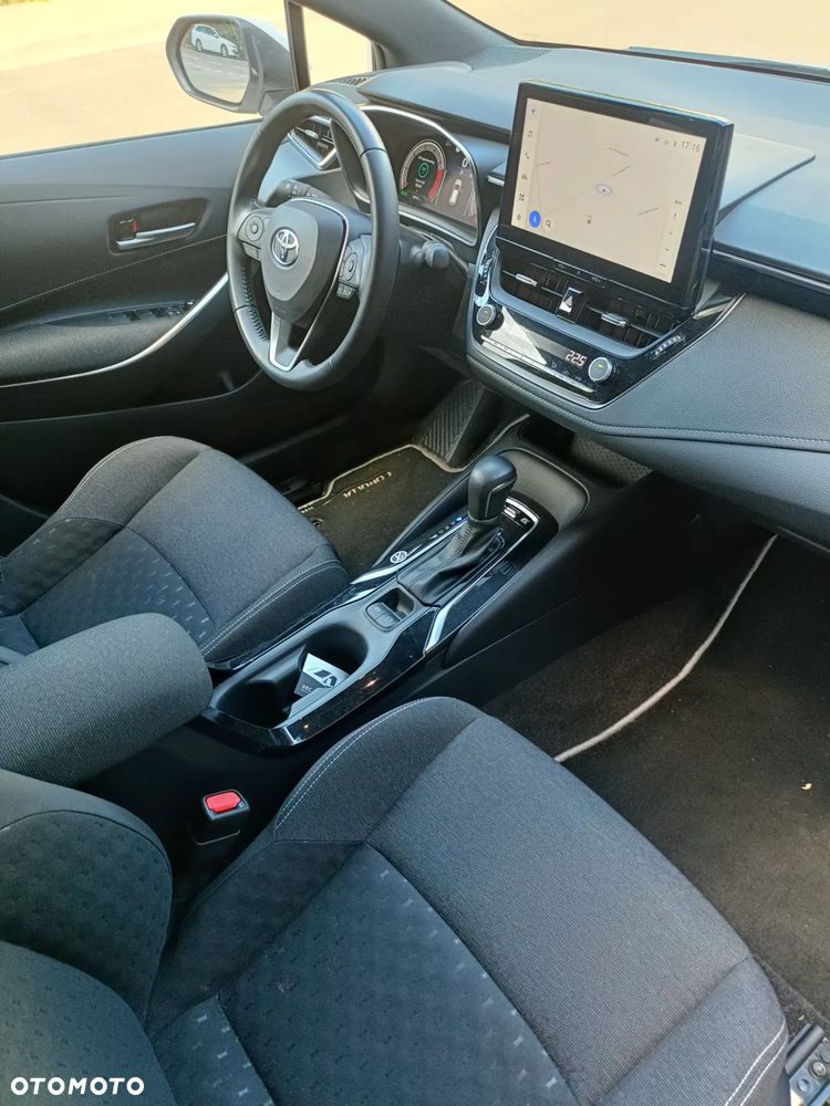 Toyota Corolla 1.8 Hybrid Comfort - 22