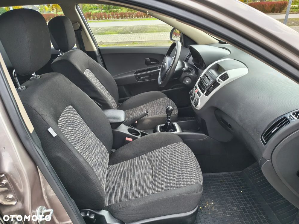 Kia Ceed 1.6 Comfort + - 10