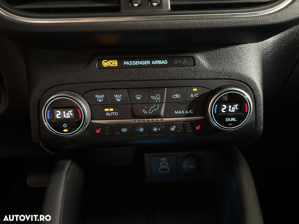 Ford Kuga - 19