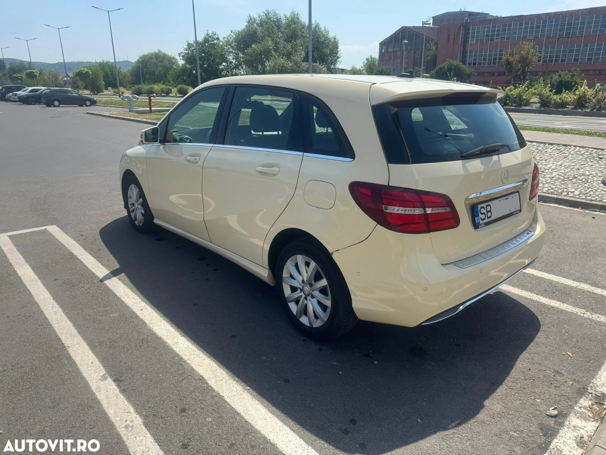 Mercedes-Benz B 180 (CDI) d 7G-DCT - 4