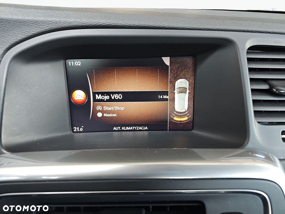 Volvo V60 Cross Country - 19